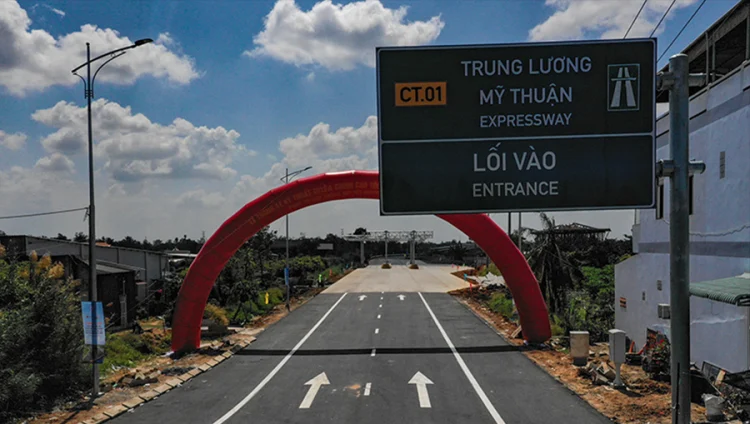 Chủ thầu cao tốc Trung Lương - Mỹ Thuận công bố thêm rủi ro trên cao tốc