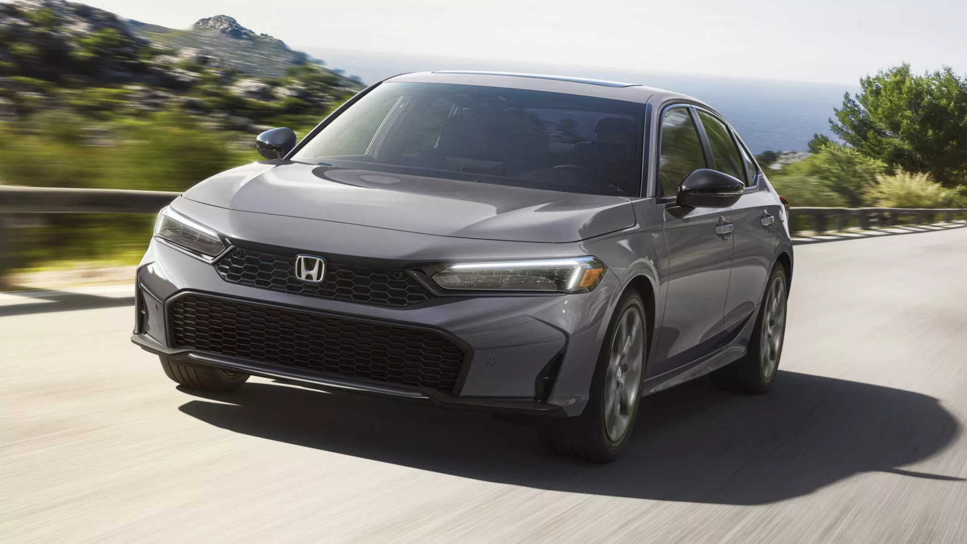 Honda Civic 2025 trang bị động cơ Hybrid 200 mã lực, nâng cấp ngoại hình thể thao hơn