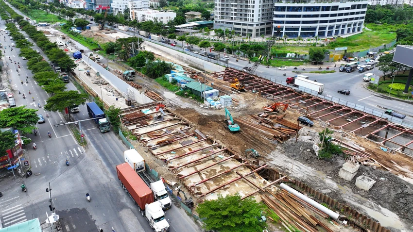 Lùi thời gian thông xe hầm chui Nguyễn Văn Linh - Nguyễn Hữu Thọ đến cuối tháng 9