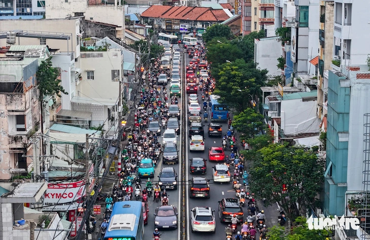 Mở rộng đường dạ cầu Khánh Hội, chia lửa cho đường Nguyễn Tất Thành?