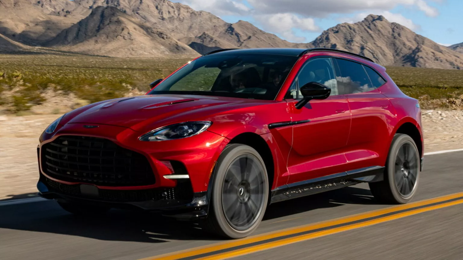 2023-Aston-Martin-DBX707-1-1536x864.webp