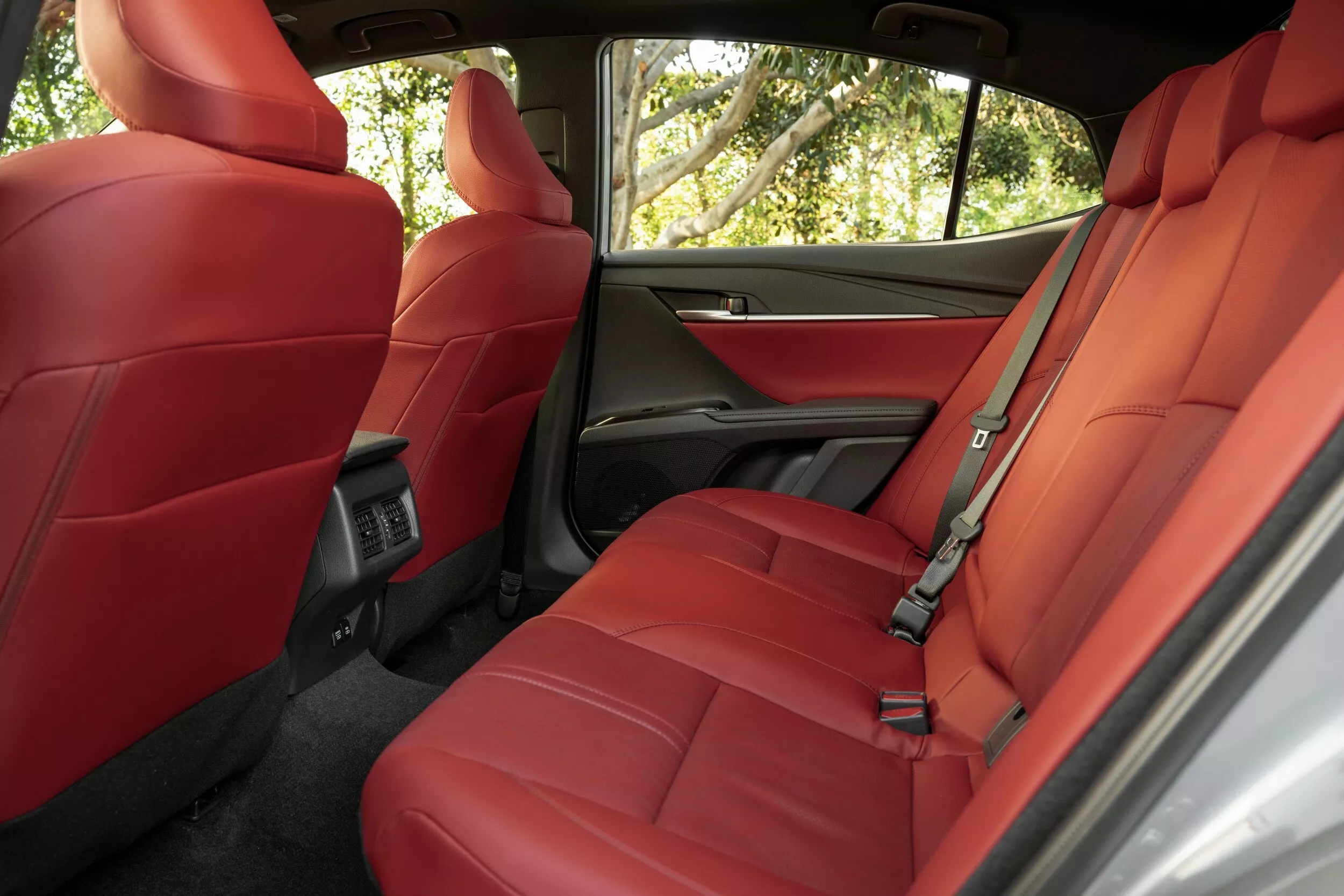 2025-Toyota-Camry-0217-4.webp