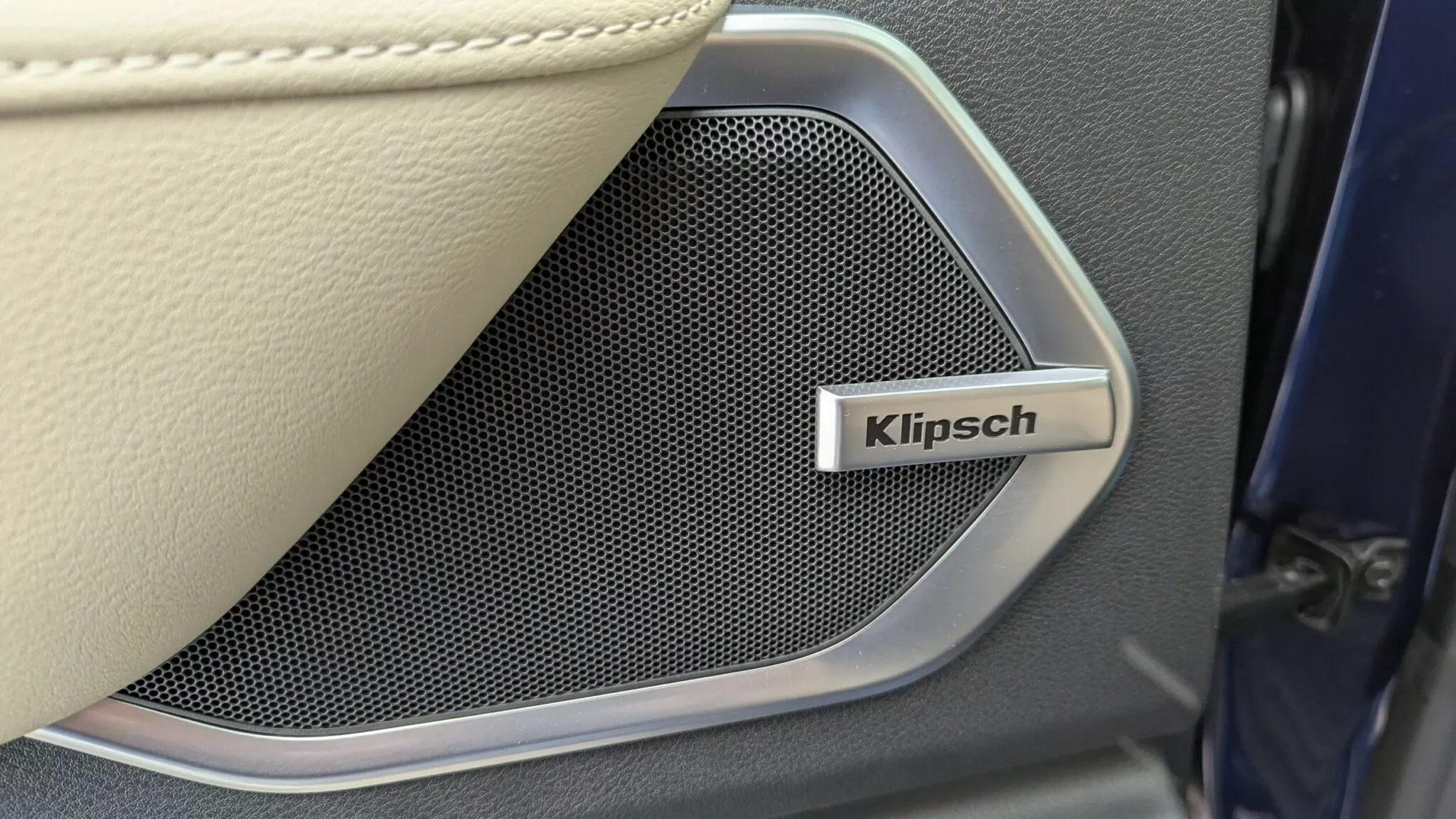 2025-Nissan-Armada-MG-Carscoops-0128-132-2048x1152.webp