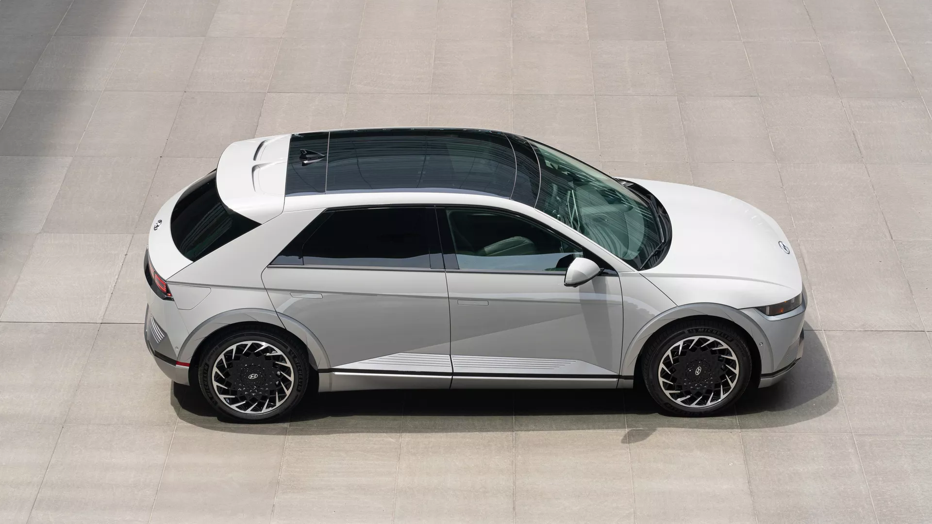 2022-Hyundai-Ioniq-5.webp