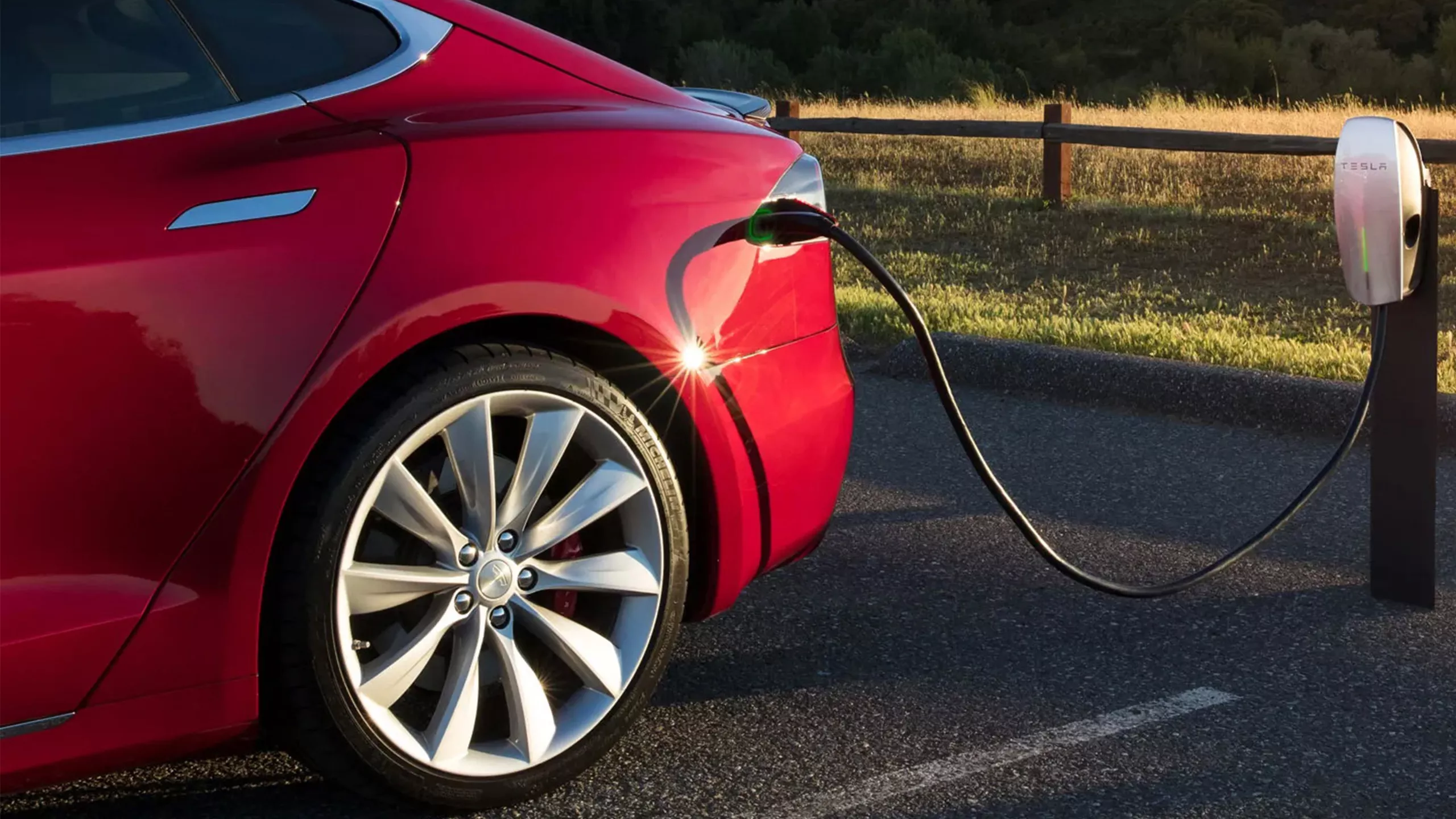 Tesla-Charging.webp