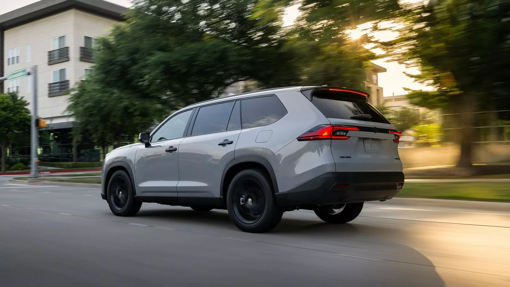2025-Toyota-Grand-Highlander-Nightshade-1104-8.webp
