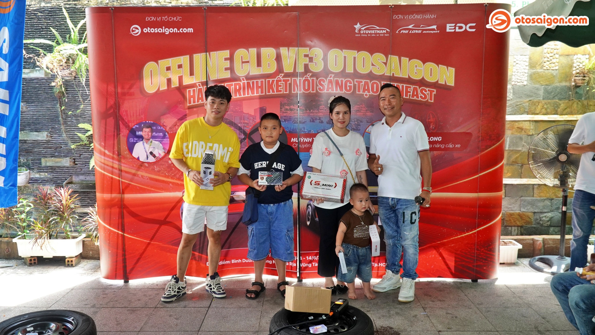 3329758-084eac9d33e75f279fe3112981cc4b61.jpg