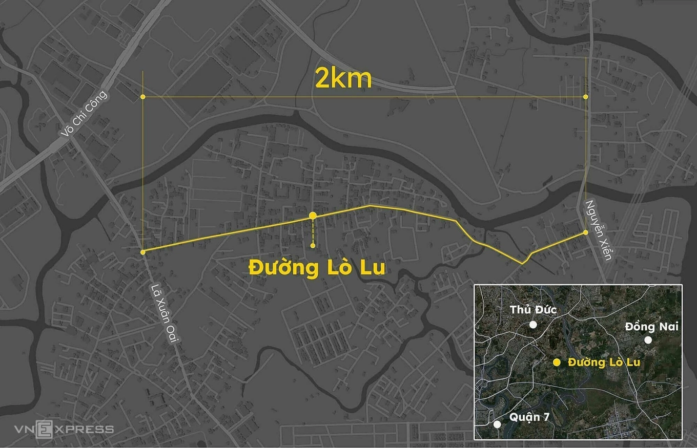 Nâng cấp đường chi chít 'hố bom' ở TP HCM