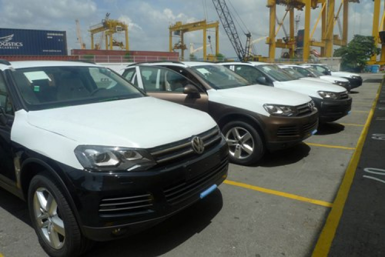 Volkswagen Touareg 2013 đầu tiên đã về đến Việt Nam