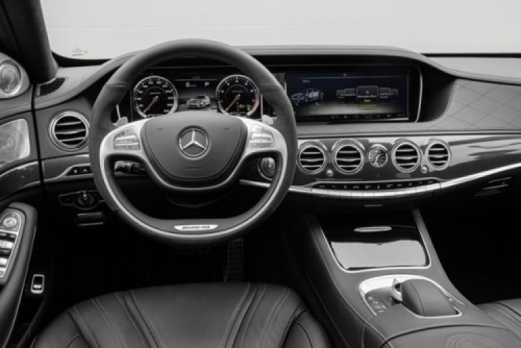Mercedes-Benz tiết lộ S63 AMG