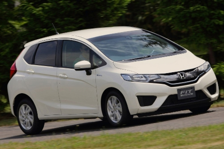 Honda tiết lộ Fit 2015 với hệ thống lai nhẹ i-DCD