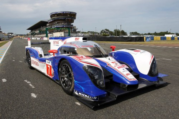 Toyota ra mắt Hybrid-R concept trong Frankfurt 2013