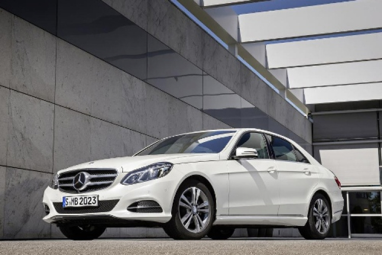 Mercedes E200 Natural Gas Drive và E220 Blue EFFICIENCY