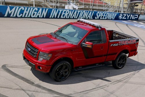 Ford F-150 Tremor 2014 tham dự Michigan International Speedway