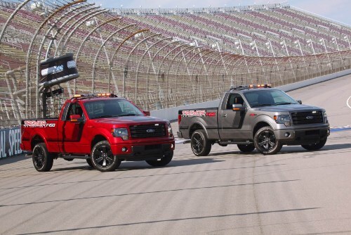 Ford F-150 Tremor 2014 tham dự Michigan International Speedway