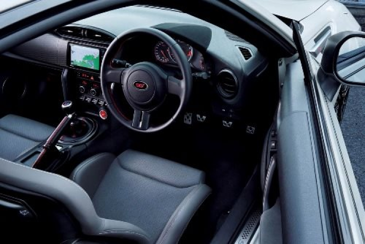 Subaru BRZ tS ra mắt ở Nhật