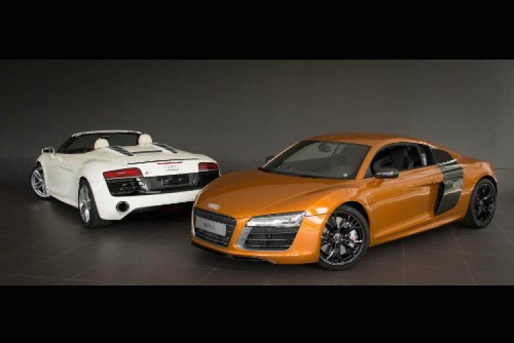 Cặp đôi siêu xe Audi R8 V10 2014 xuất hiện tại Việt Nam