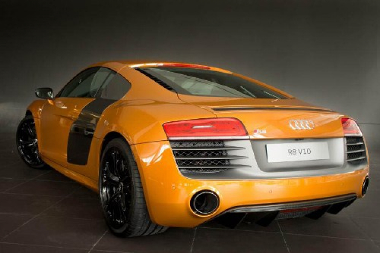 Cặp đôi siêu xe Audi R8 V10 2014 xuất hiện tại Việt Nam