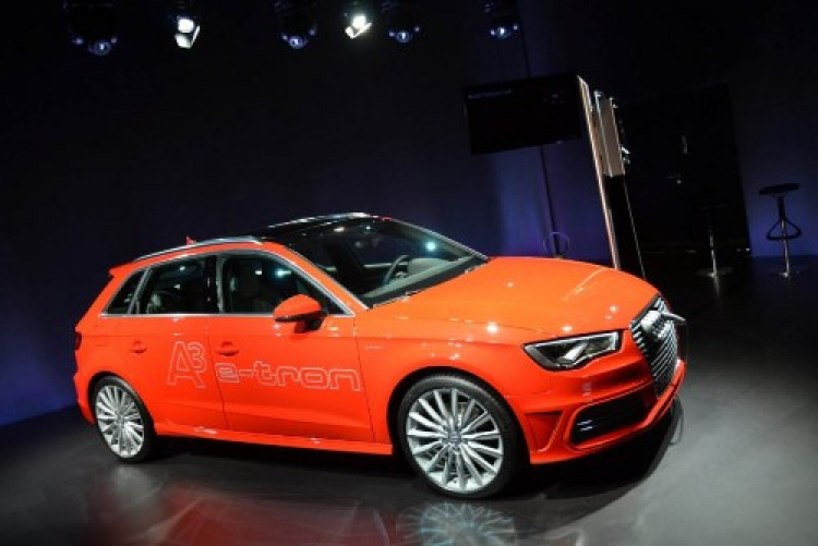 Volkswagen đặt cược vào EV và xe plug-in hybrid