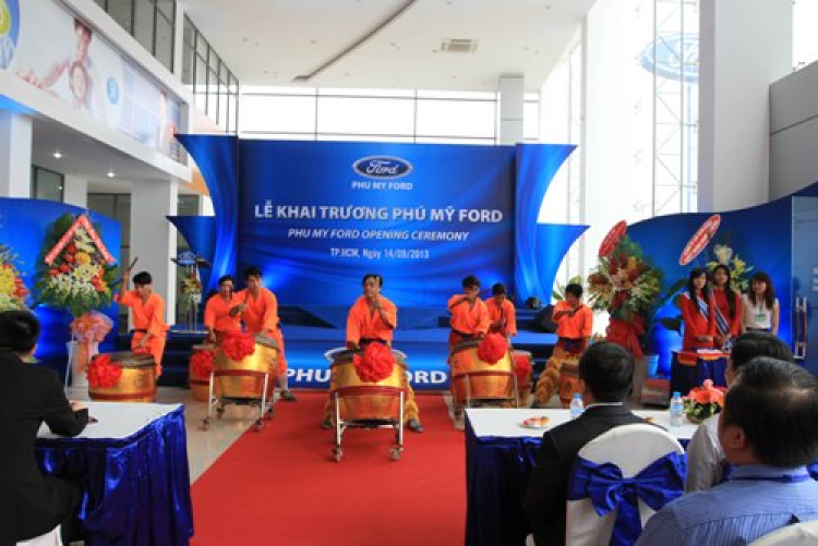 Ford Việt Nam khai trương Phú Mỹ Ford - đại lý ủy quyền chính thức thứ 17 Ford Việt Nam khai trương Phú Mỹ Ford - đại lý ủy quyền chính thức thứ 17