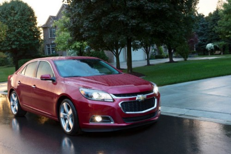 Chevrolet Malibu 2014 Micro Hybrid sử dụng 2 ắc quy