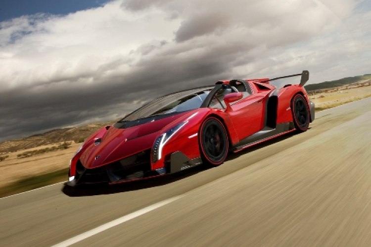 Lamborghini tiết lộ Veneno Roadster