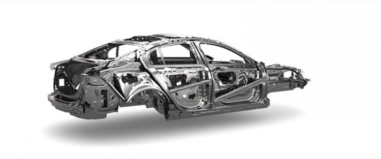 Jaguar XE hoàn toàn mới sẽ ra mắt tại London ngày 8/09/2014