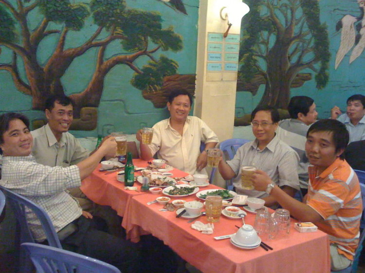 Bốn biển là nhà Bốn biển là nhà