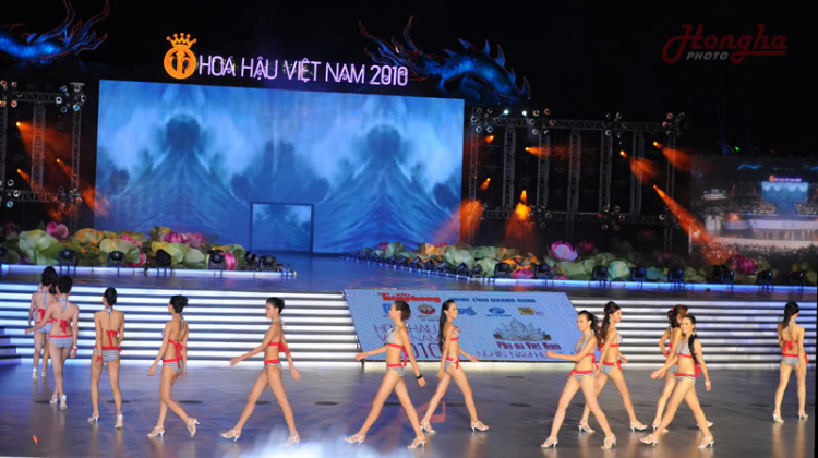 Ảnh Bikini của Hoa hậu Việt Nam 2010