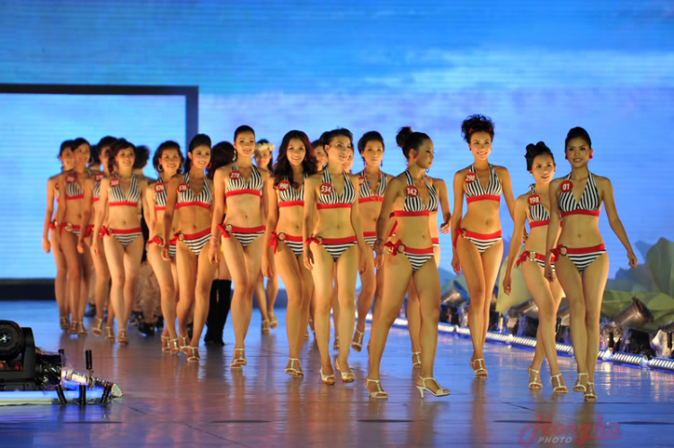 Ảnh Bikini của Hoa hậu Việt Nam 2010