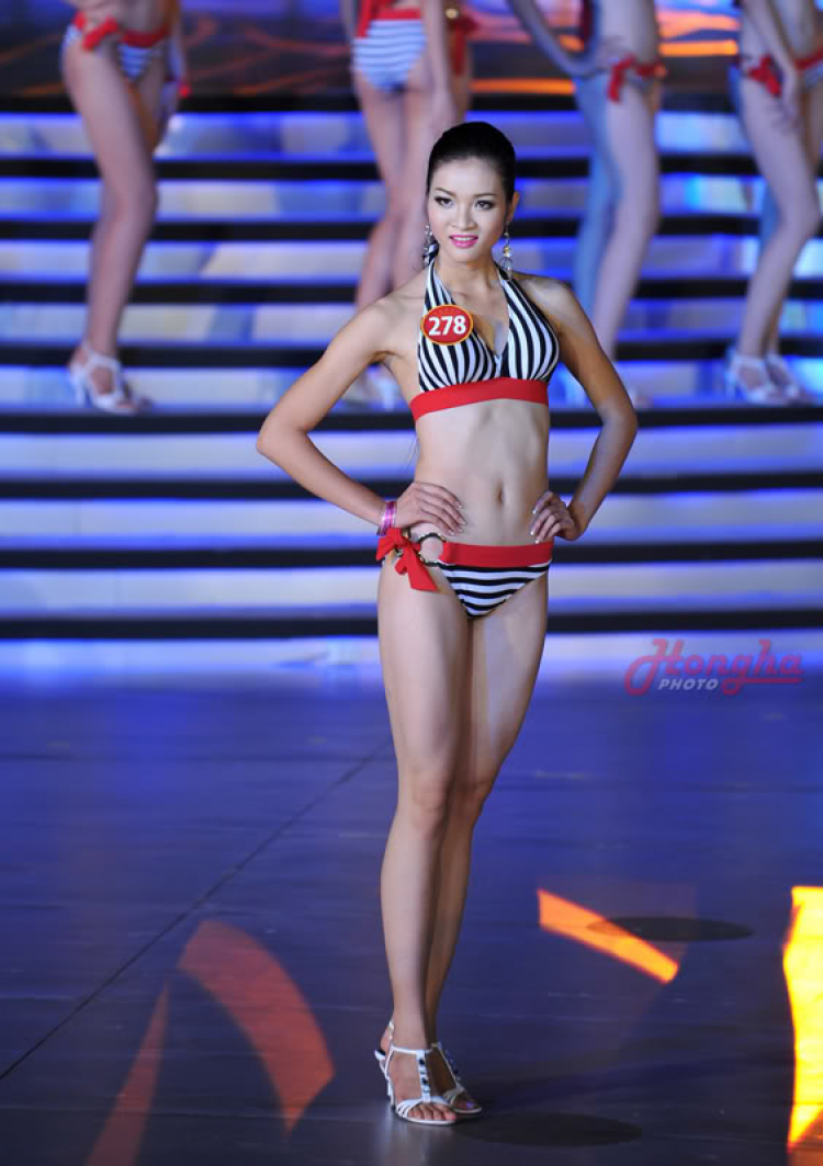 Ảnh Bikini của Hoa hậu Việt Nam 2010