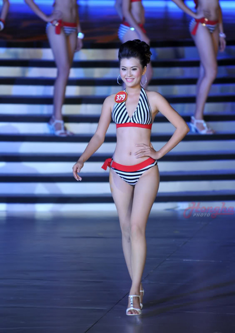 Ảnh Bikini của Hoa hậu Việt Nam 2010