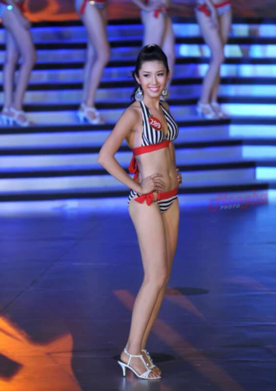 Ảnh Bikini của Hoa hậu Việt Nam 2010