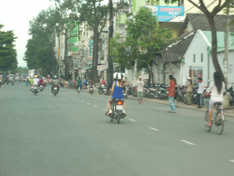 lần đầu tiên mò xuống cầu CẦN THƠ