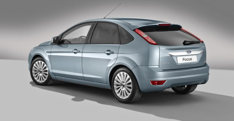 Nên chọn sedan hay hatchback Nên chọn sedan hay hatchback