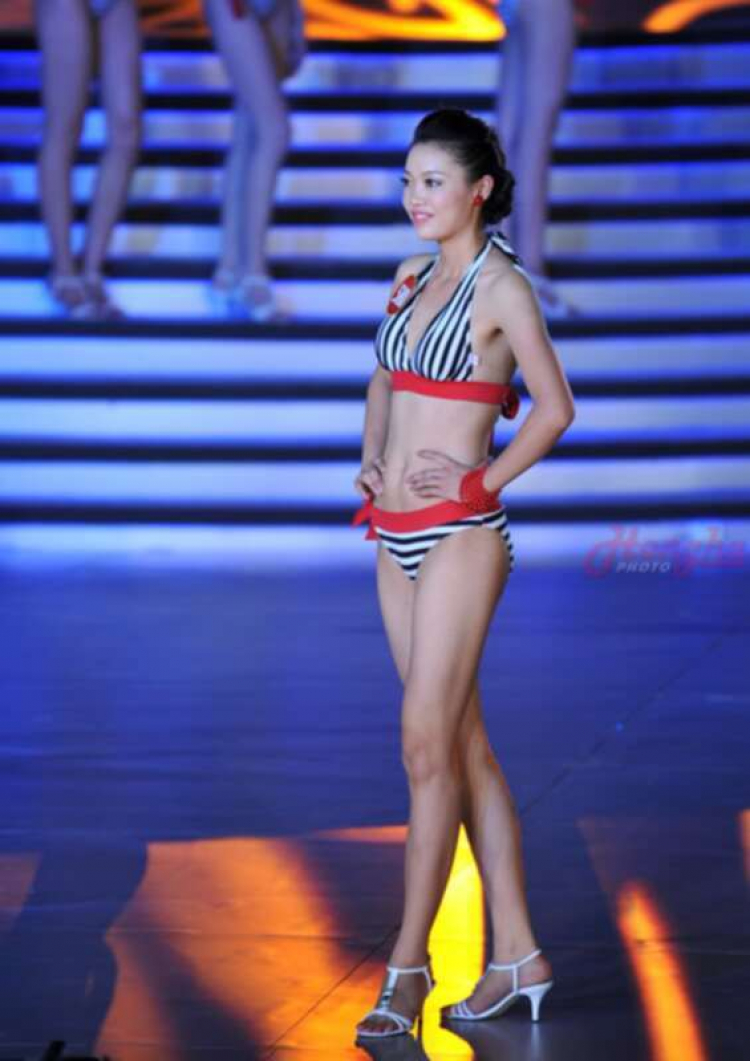 Ảnh Bikini của Hoa hậu Việt Nam 2010