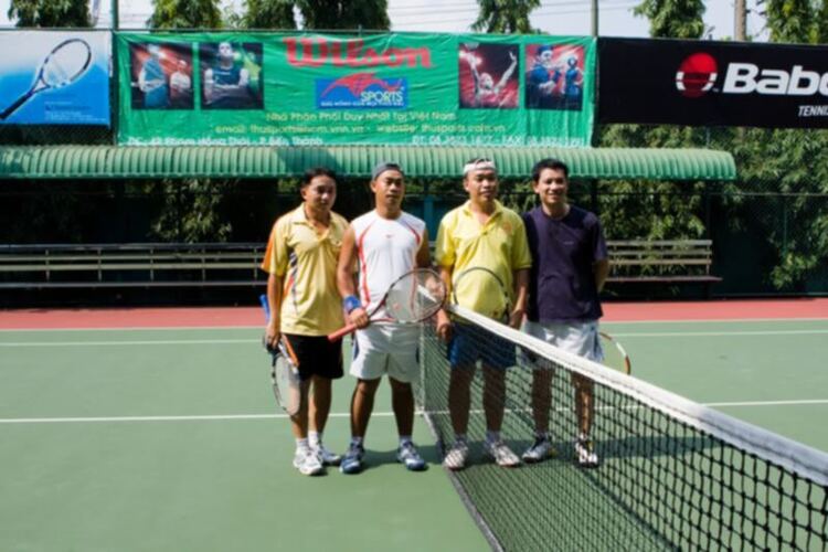 Ảnh giải OS Tennis Cup giữa các chi hội lần 1 - 15/8/2010!