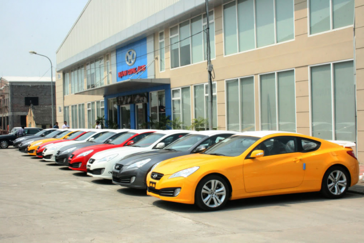 Nhờ các bác Genesis coupe Nhờ các bác Genesis coupe