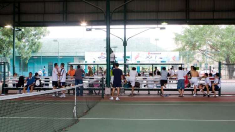 Ảnh giải OS Tennis Cup giữa các chi hội lần 1 - 15/8/2010!