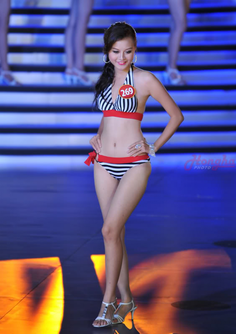 Ảnh Bikini của Hoa hậu Việt Nam 2010