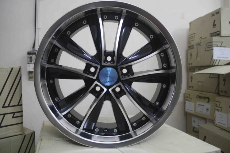 Đổi lại bộ mâm Lacetti CDX 1.8AT Đổi lại bộ mâm Lacetti CDX 1.8AT
