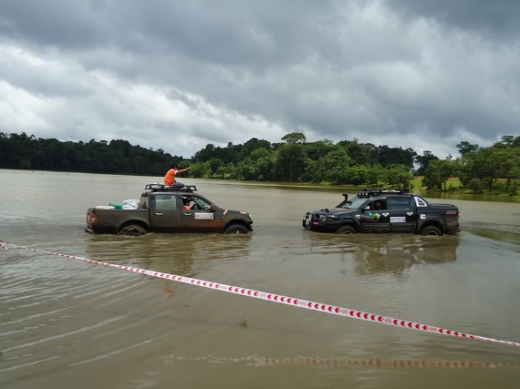 Những hình ảnh đầu tiên của Vô Lăng Vàng Off-Road 2010 Những hình ảnh đầu tiên của Vô Lăng Vàng Off-Road 2010