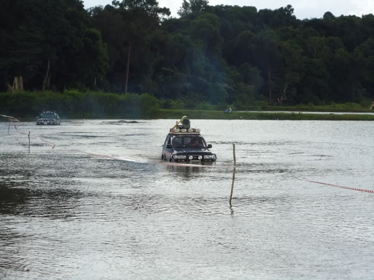 Những hình ảnh đầu tiên của Vô Lăng Vàng Off-Road 2010 Những hình ảnh đầu tiên của Vô Lăng Vàng Off-Road 2010