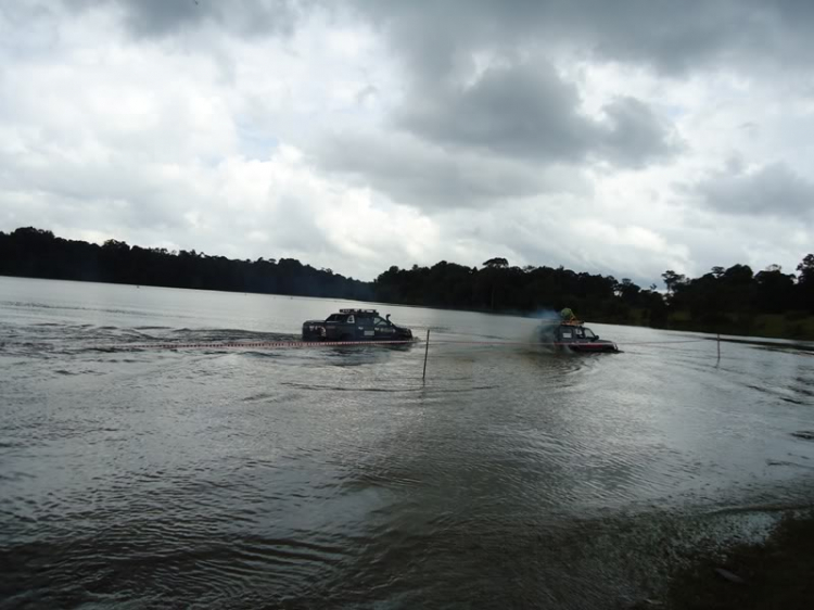 Những hình ảnh đầu tiên của Vô Lăng Vàng Off-Road 2010 Những hình ảnh đầu tiên của Vô Lăng Vàng Off-Road 2010