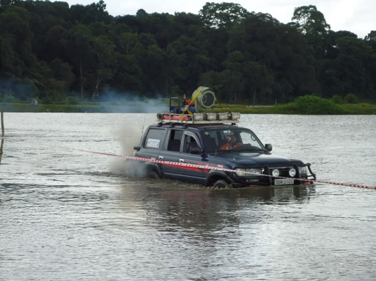 Những hình ảnh đầu tiên của Vô Lăng Vàng Off-Road 2010