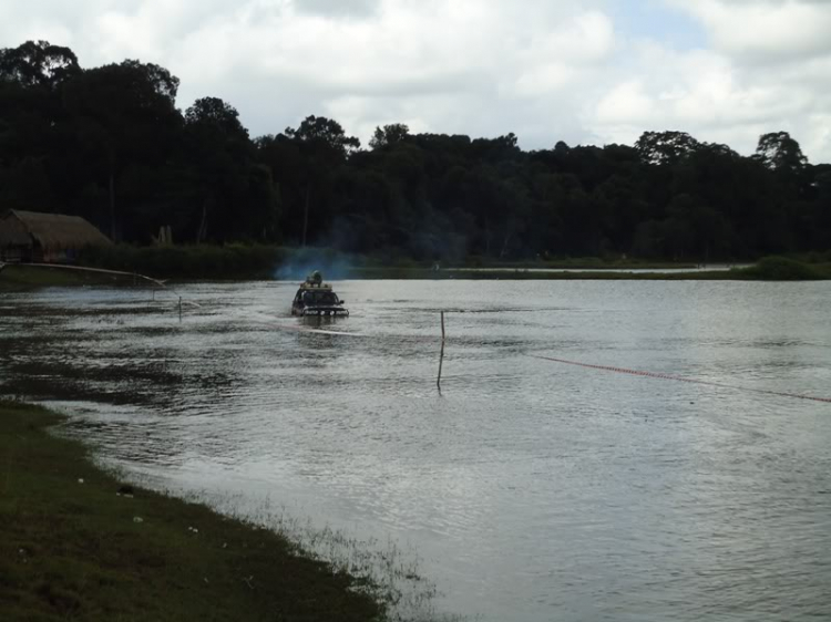 Những hình ảnh đầu tiên của Vô Lăng Vàng Off-Road 2010 Những hình ảnh đầu tiên của Vô Lăng Vàng Off-Road 2010