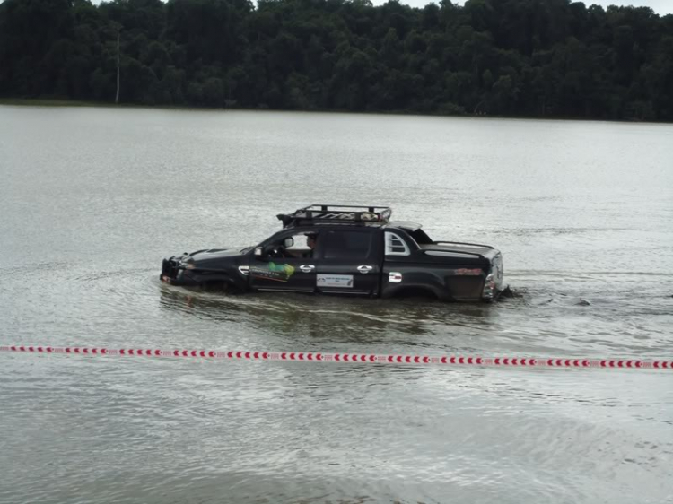 Những hình ảnh đầu tiên của Vô Lăng Vàng Off-Road 2010 Những hình ảnh đầu tiên của Vô Lăng Vàng Off-Road 2010