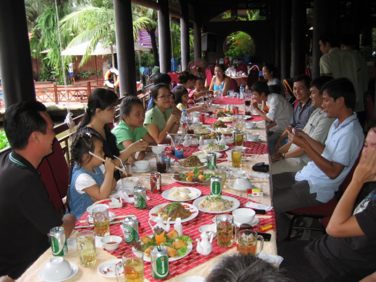 Mini Offline trước Trung thu 2010 (hình ảnh ở trang 18, 19) Mini Offline trước Trung thu 2010 (hình ảnh ở trang 18, 19)