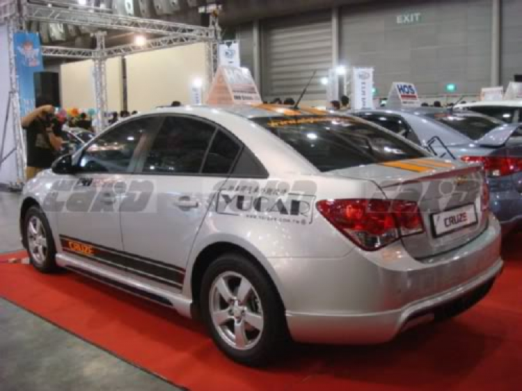 Body lip cho Chevrolet Cruze (Lacetti CDX).