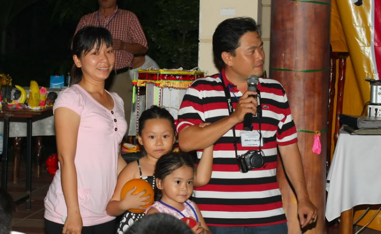 RỰC RỠ SẮC MÀU TUỔI THƠ (Chuyện TRUNG THU XNL.2009) RỰC RỠ SẮC MÀU TUỔI THƠ (Chuyện TRUNG THU XNL.2009)